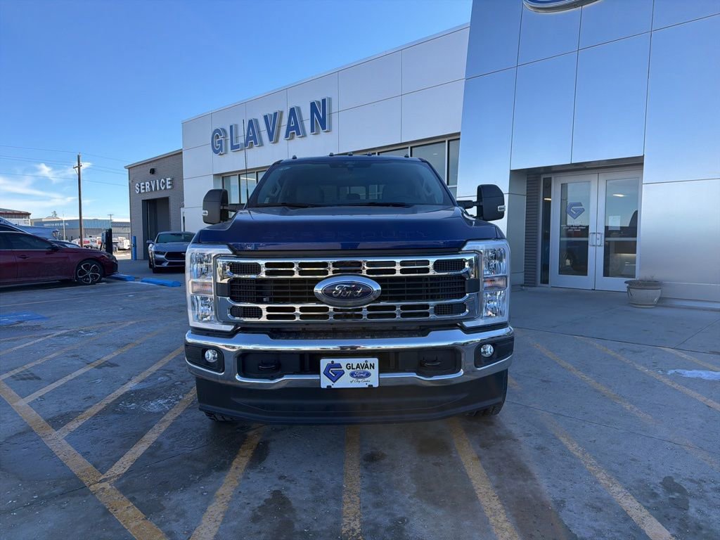 New 2026 Ford F350 XLT w/ FX4 Off-Road Package image 2