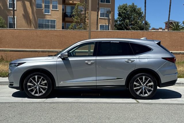Used 2025 Acura MDX w/ Technology Package image 7