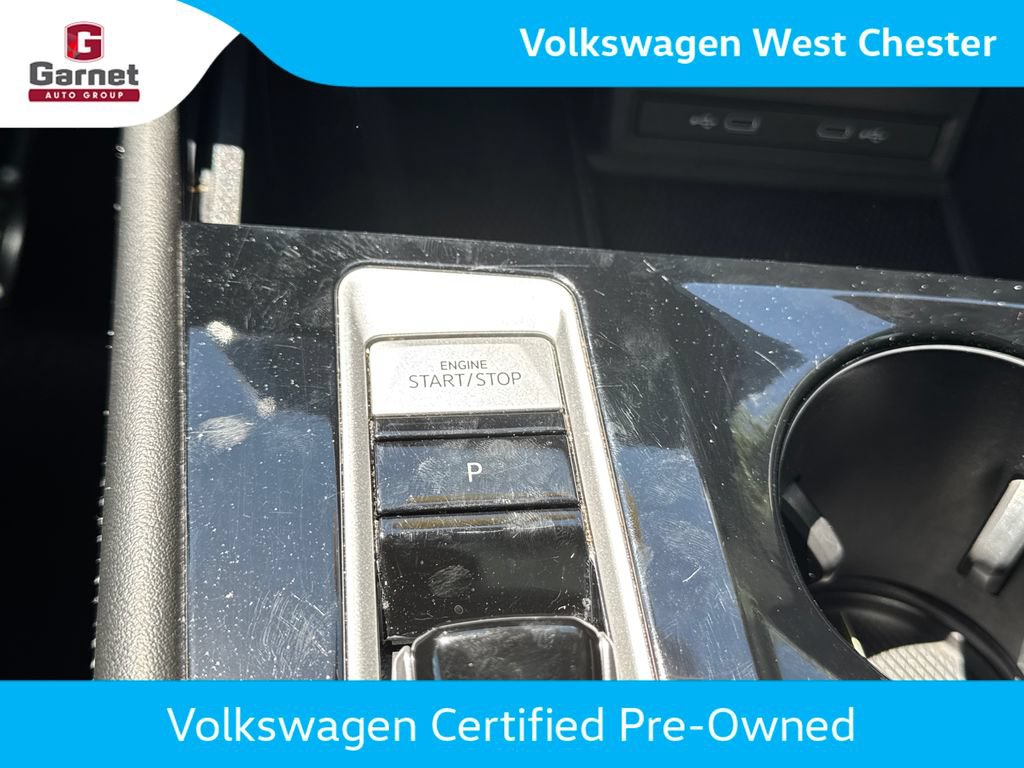 Certified 2024 Volkswagen Atlas SEL Premium R-Line AWD/4WD image 31