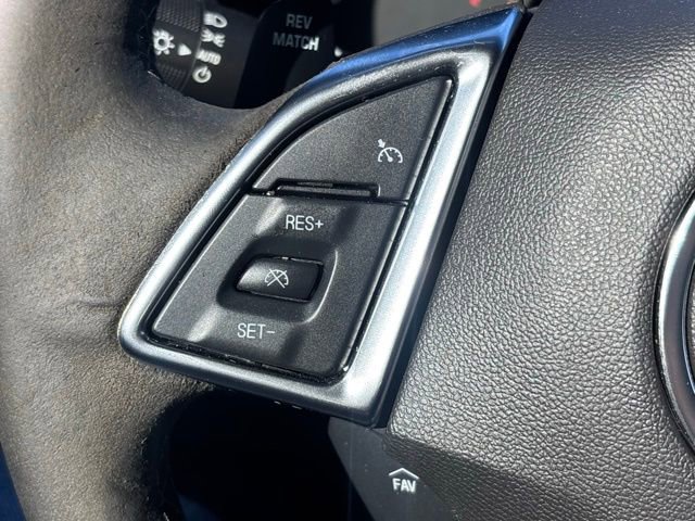 Used 2018 Chevrolet Camaro SS image 20