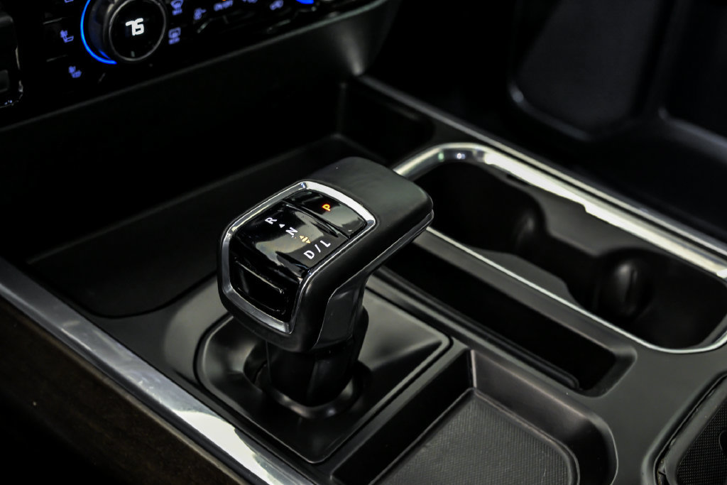 Used 2023 Chevrolet Silverado 1500 High Country w/ High Country Premium Package AWD/4WD image 25
