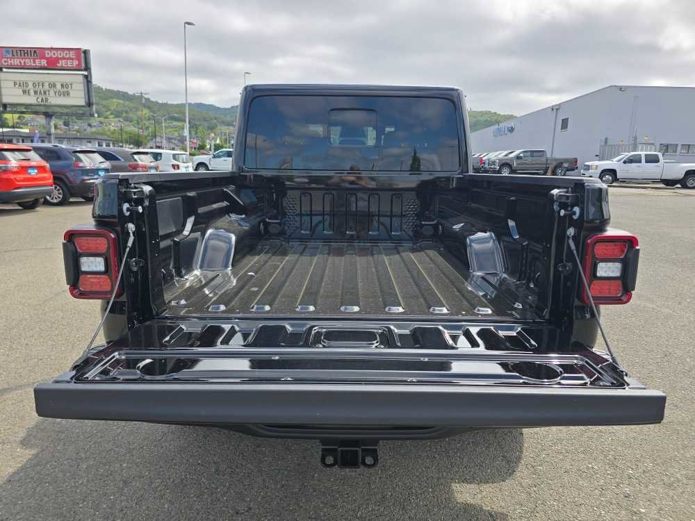 New 2026 Jeep Gladiator Mojave AWD/4WD image 5