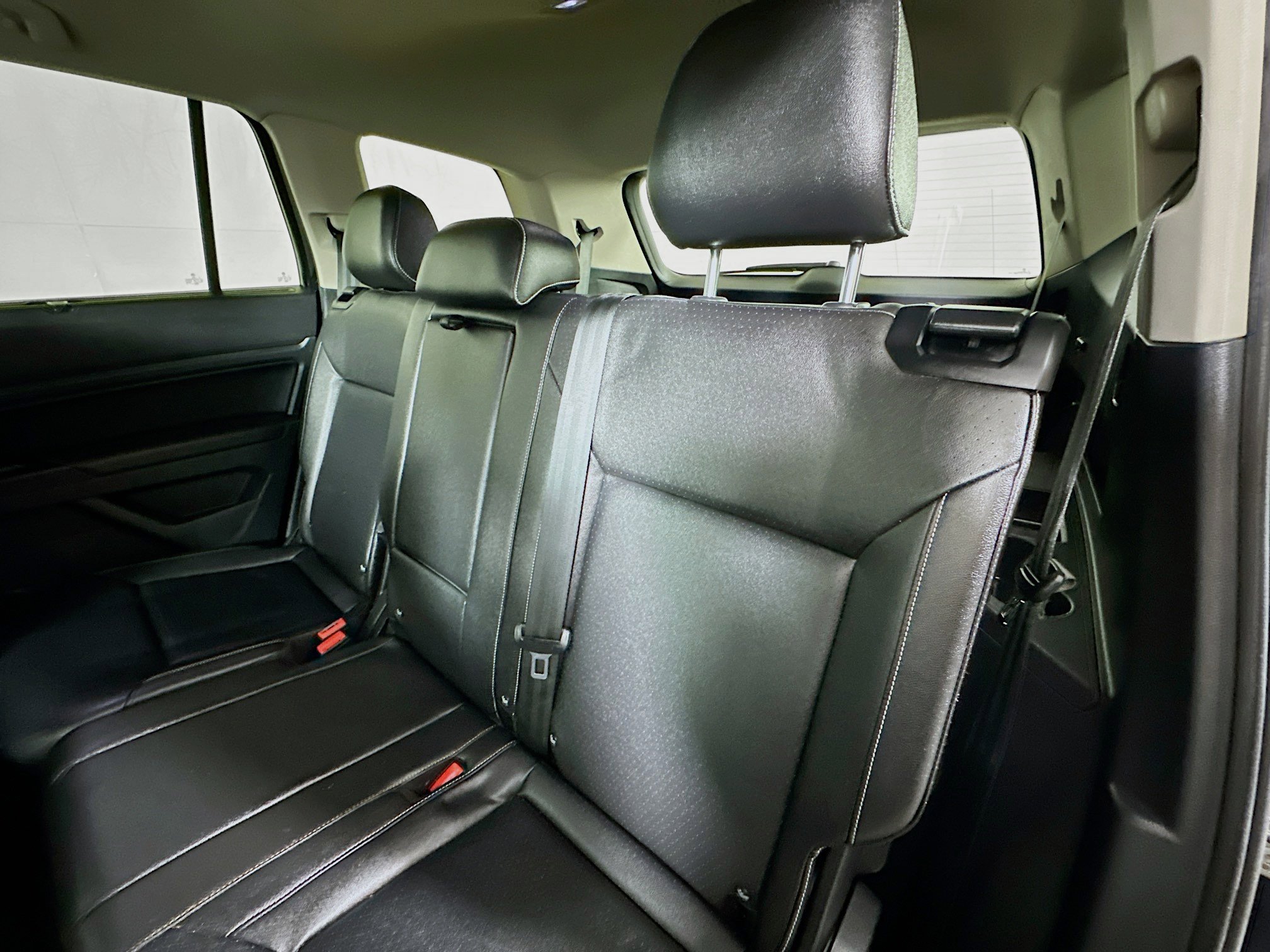 Used 2021 Volkswagen Atlas SE w/ Panoramic Sunroof Package image 23