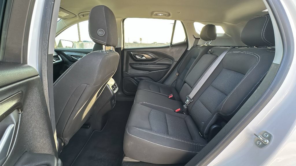Used 2024 GMC Terrain SLE FWD image 31
