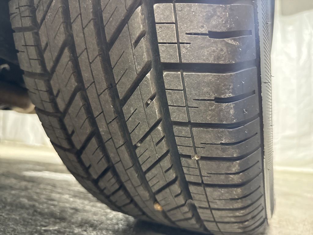 Used 2025 Volkswagen Atlas Cross Sport SE image 37