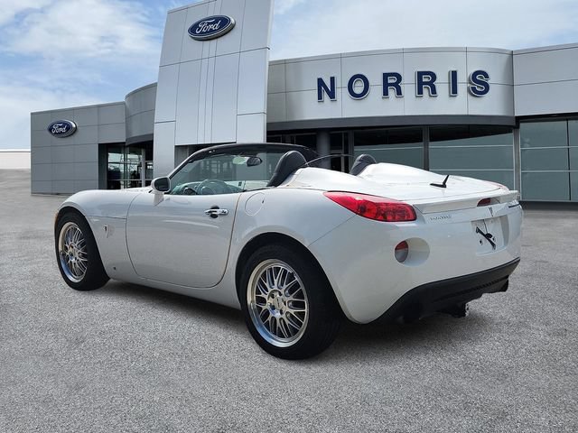Used 2008 Pontiac Solstice GXP w/ Premium Package RWD image 3