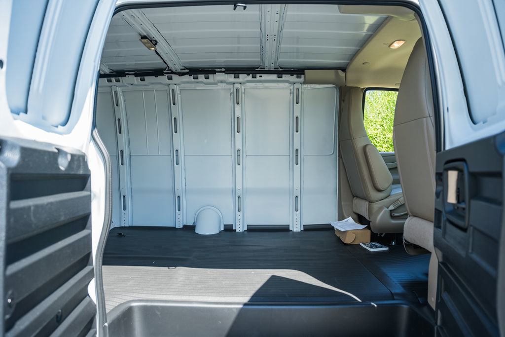 New 2026 Chevrolet Express 2500 Extended w/ Driver Convenience Package RWD image 18