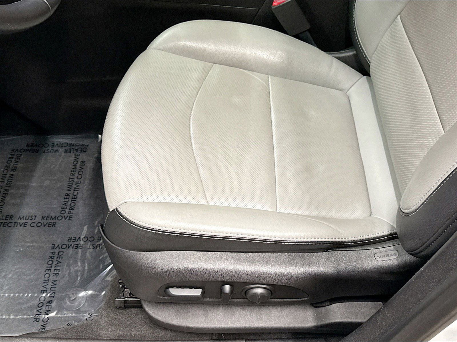 Used 2018 Chevrolet Equinox Premier image 20