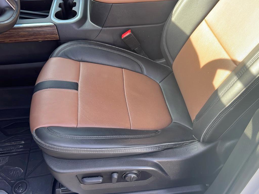 Used 2022 Chevrolet Silverado 1500 High Country image 13