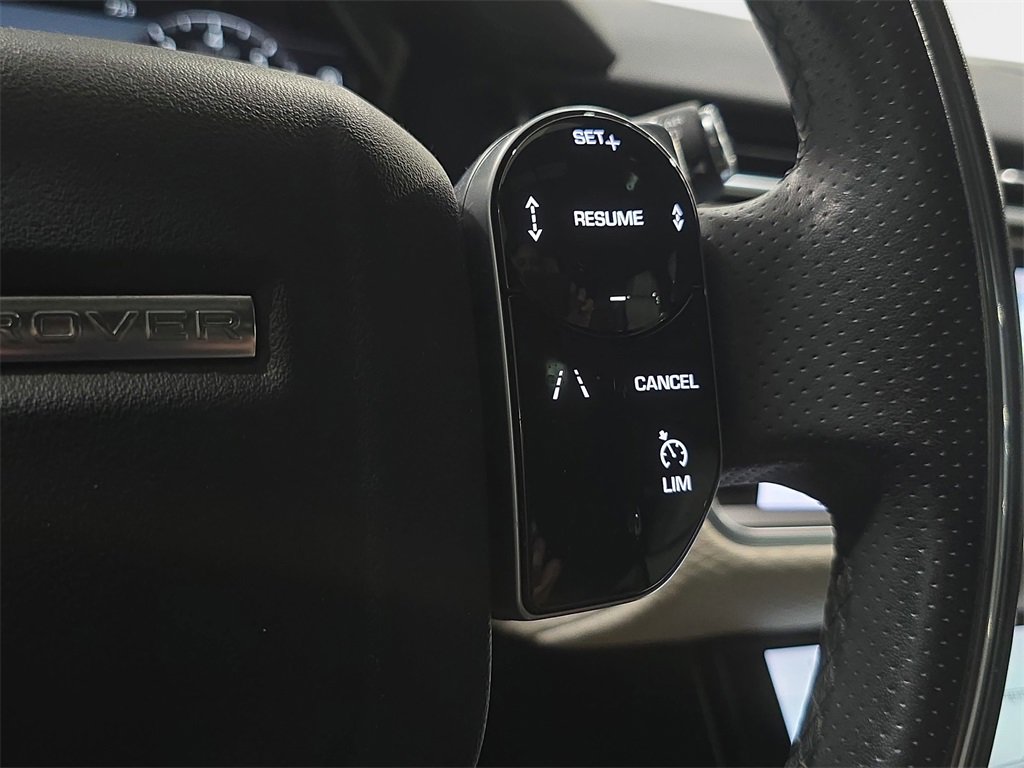Used 2019 Land Rover Range Rover Velar R-Dynamic SE image 18