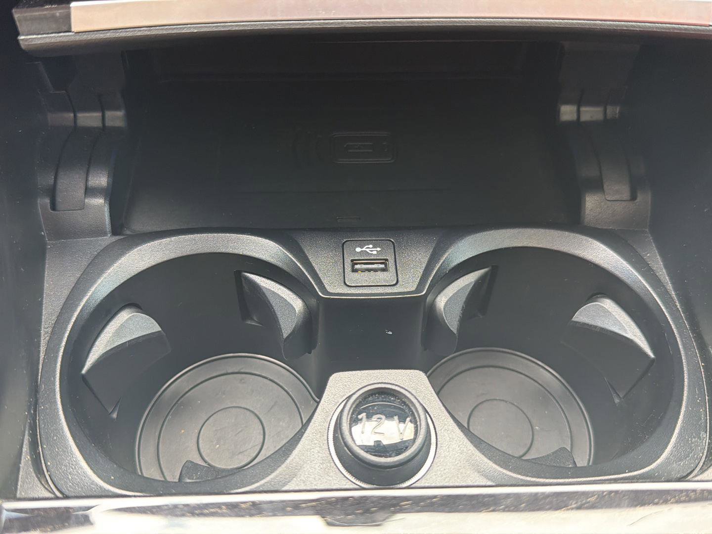 Used 2024 BMW 330i Sedan w/ Convenience Package image 26