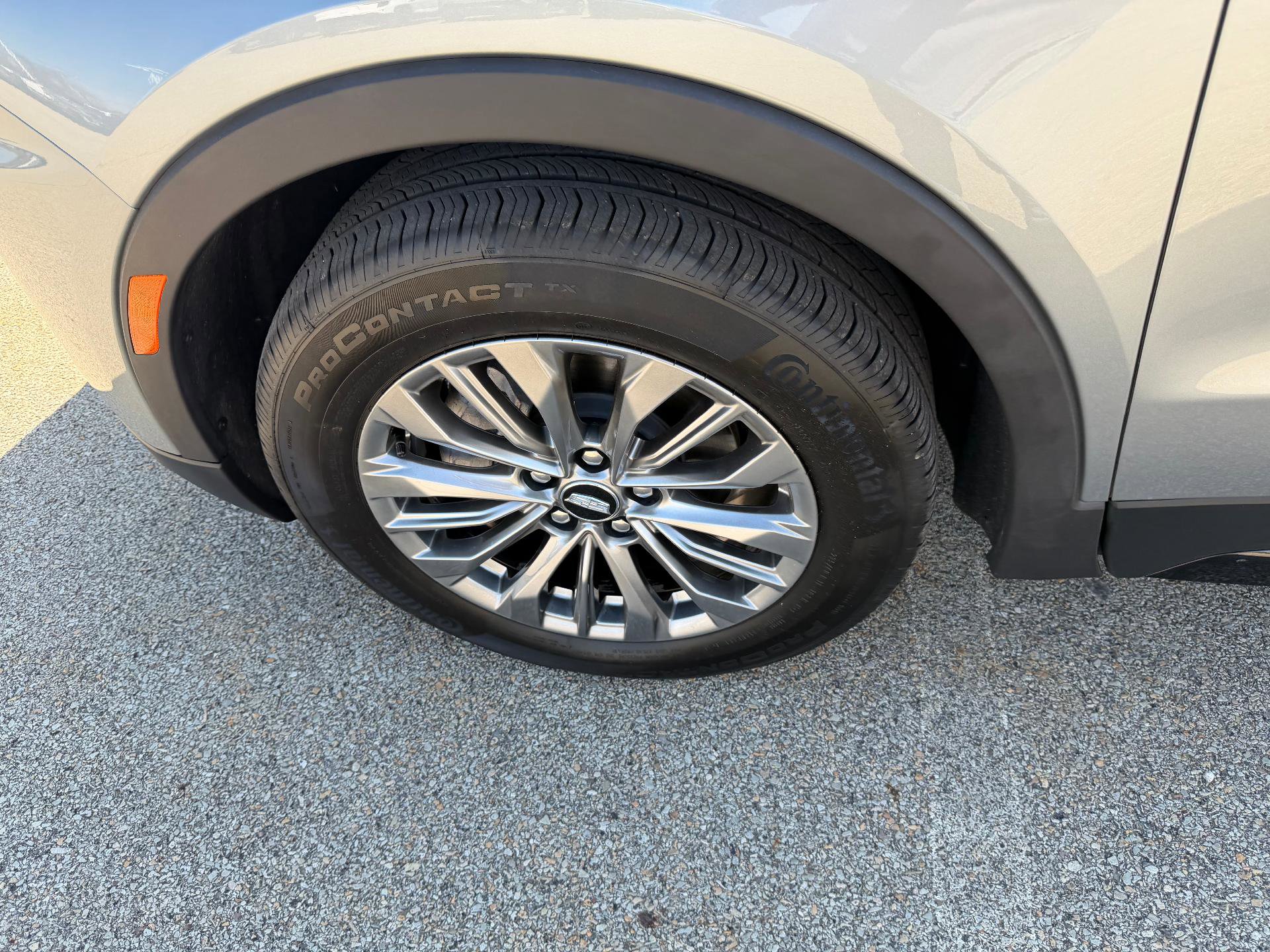 Certified 2025 Cadillac XT4 Premium Luxury w/ Cold Weather Package image 18