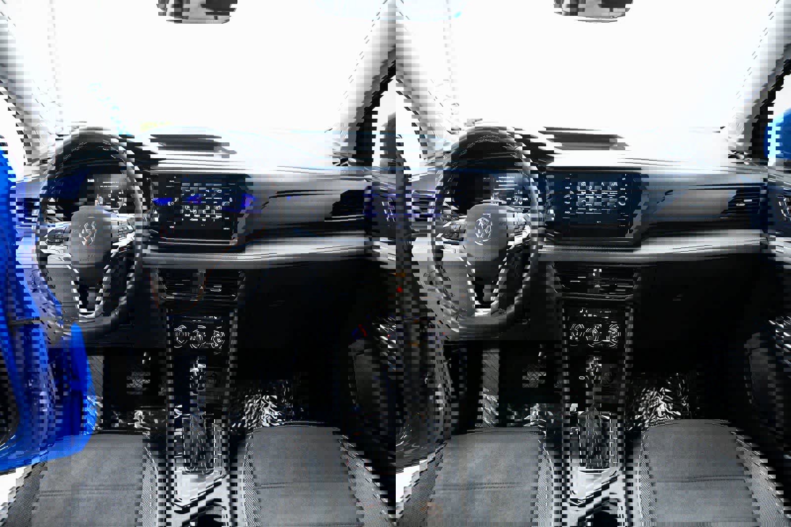 Used 2023 Volkswagen Taos SE image 14