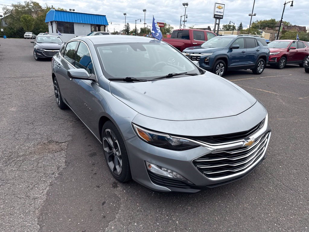 Used 2024 Chevrolet Malibu LT FWD image 4