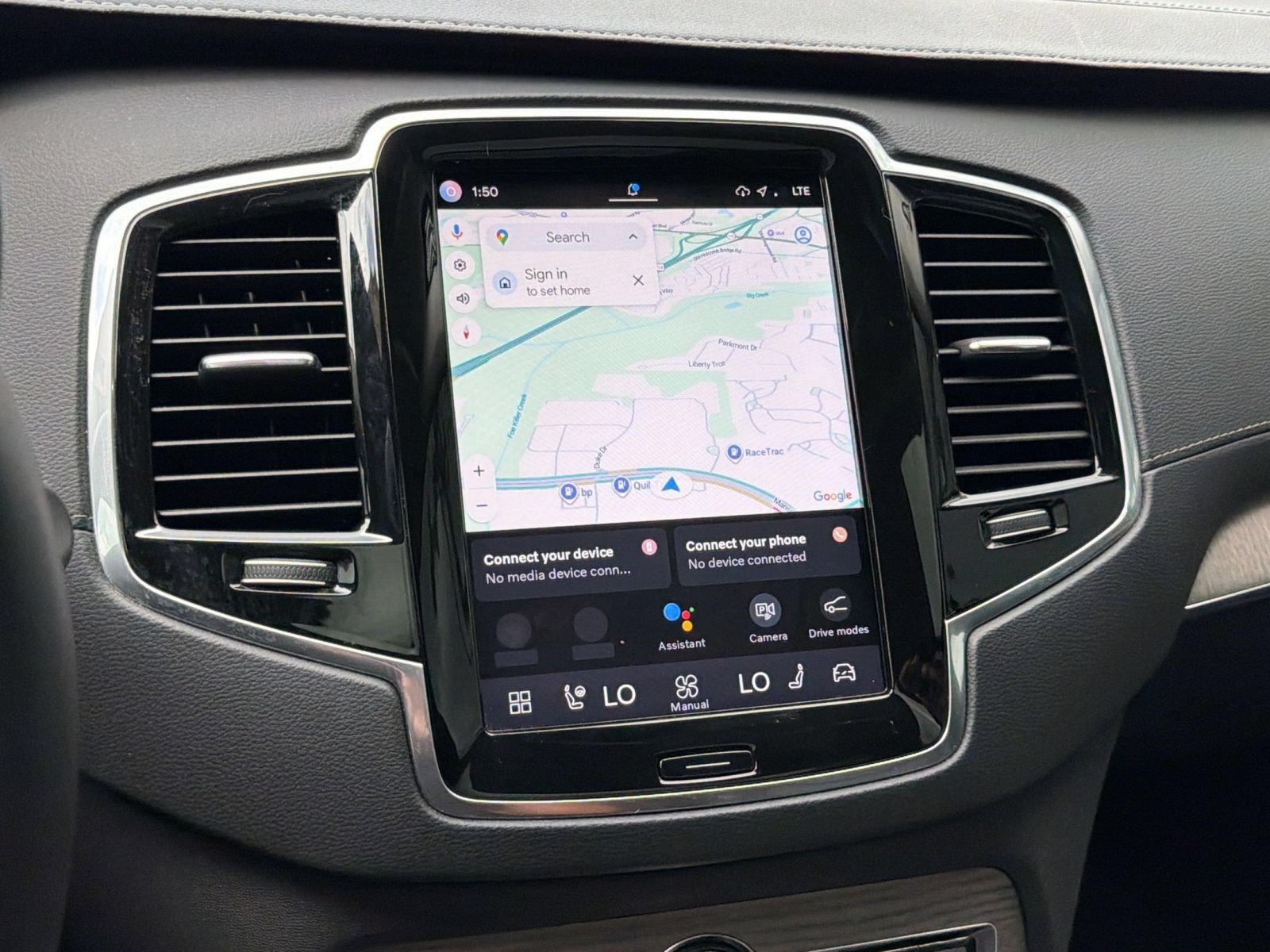 Certified 2023 Volvo XC90 T8 Ultimate AWD/4WD image 22