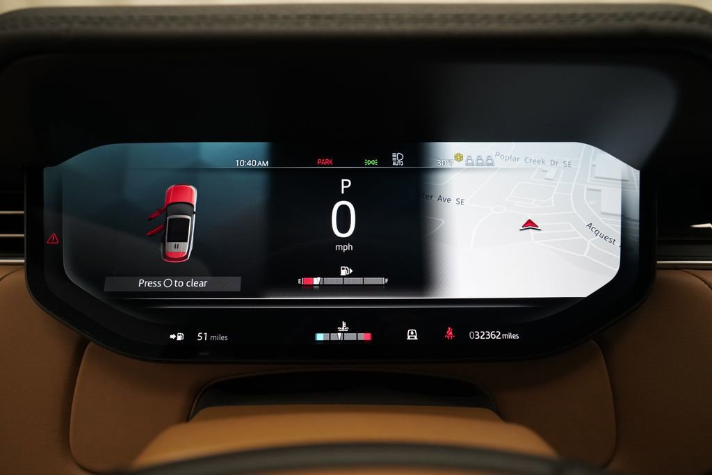 Used 2023 Land Rover Range Rover SE image 2