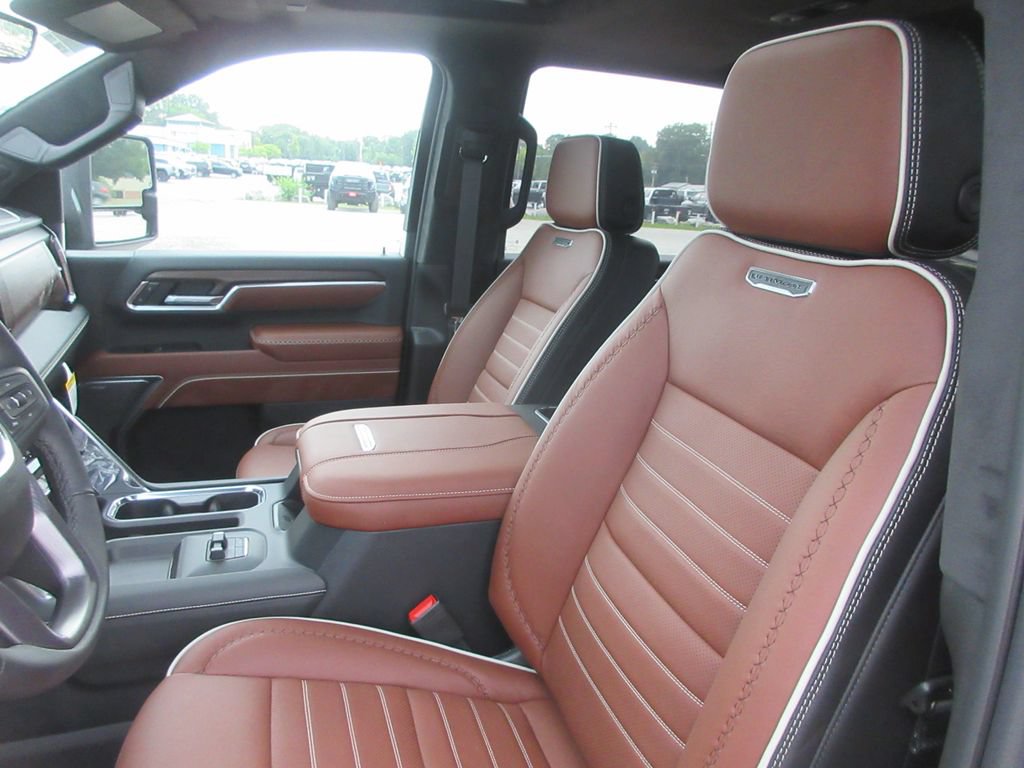 New 2026 GMC Sierra 2500 Denali Ultimate AWD/4WD image 13