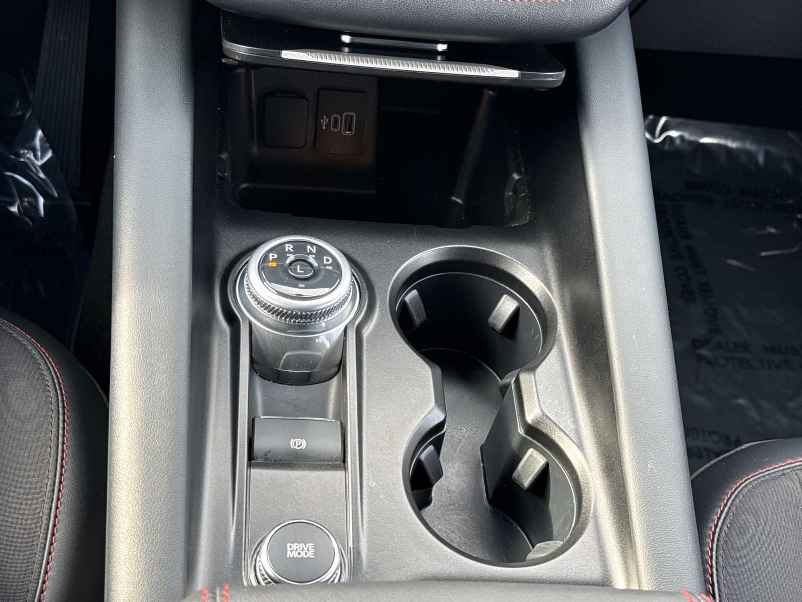 Used 2025 Ford Explorer ST-Line image 12