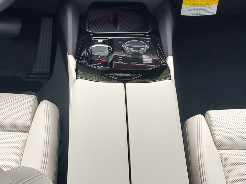 New 2026 BMW 530i w/ Premium Package image 19