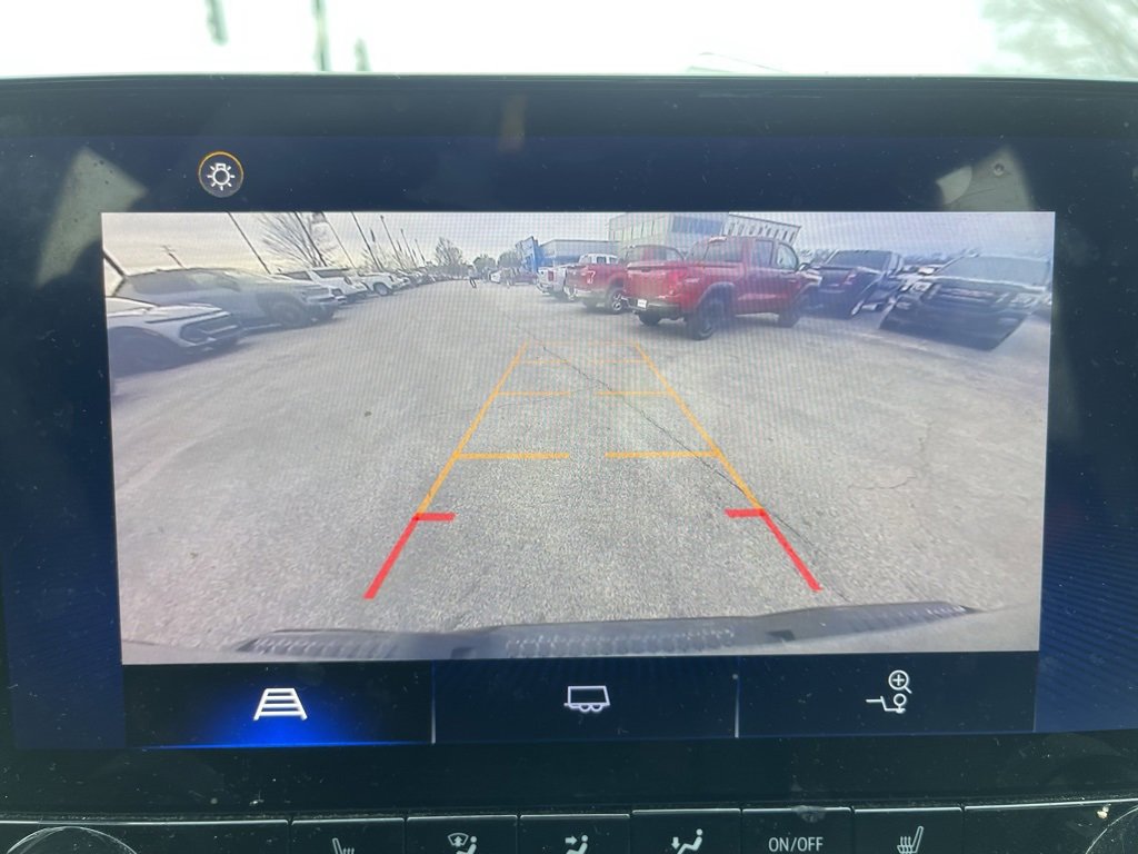 Used 2023 Chevrolet Colorado Z71 w/ Z71 Convenience Package 2 image 13