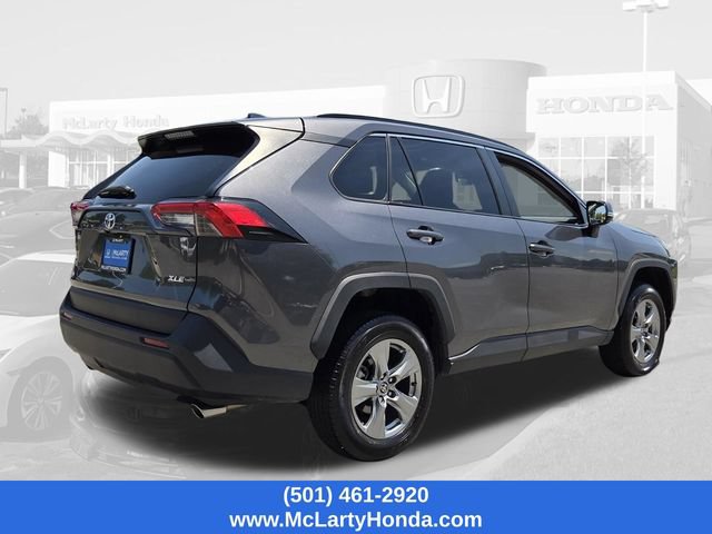 Used 2025 Toyota RAV4 XLE FWD image 5