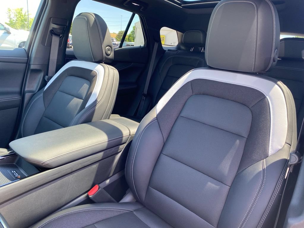 New 2026 Chevrolet Blazer EV LT AWD/4WD image 12