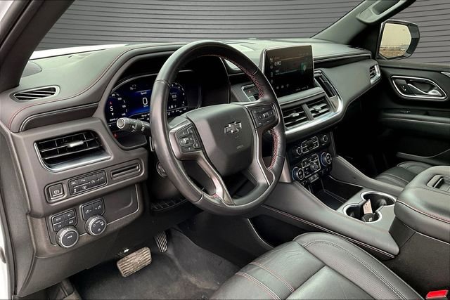 Used 2022 Chevrolet Suburban RST w/ Luxury Package image 17