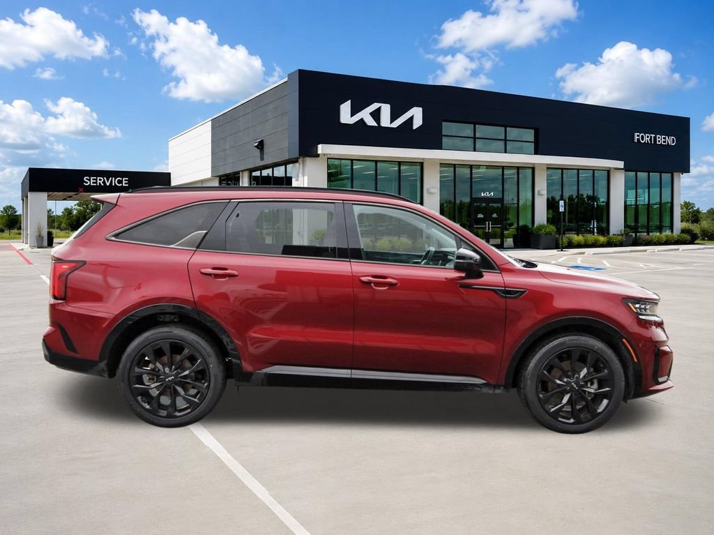 Certified 2022 Kia Sorento SX FWD image 4