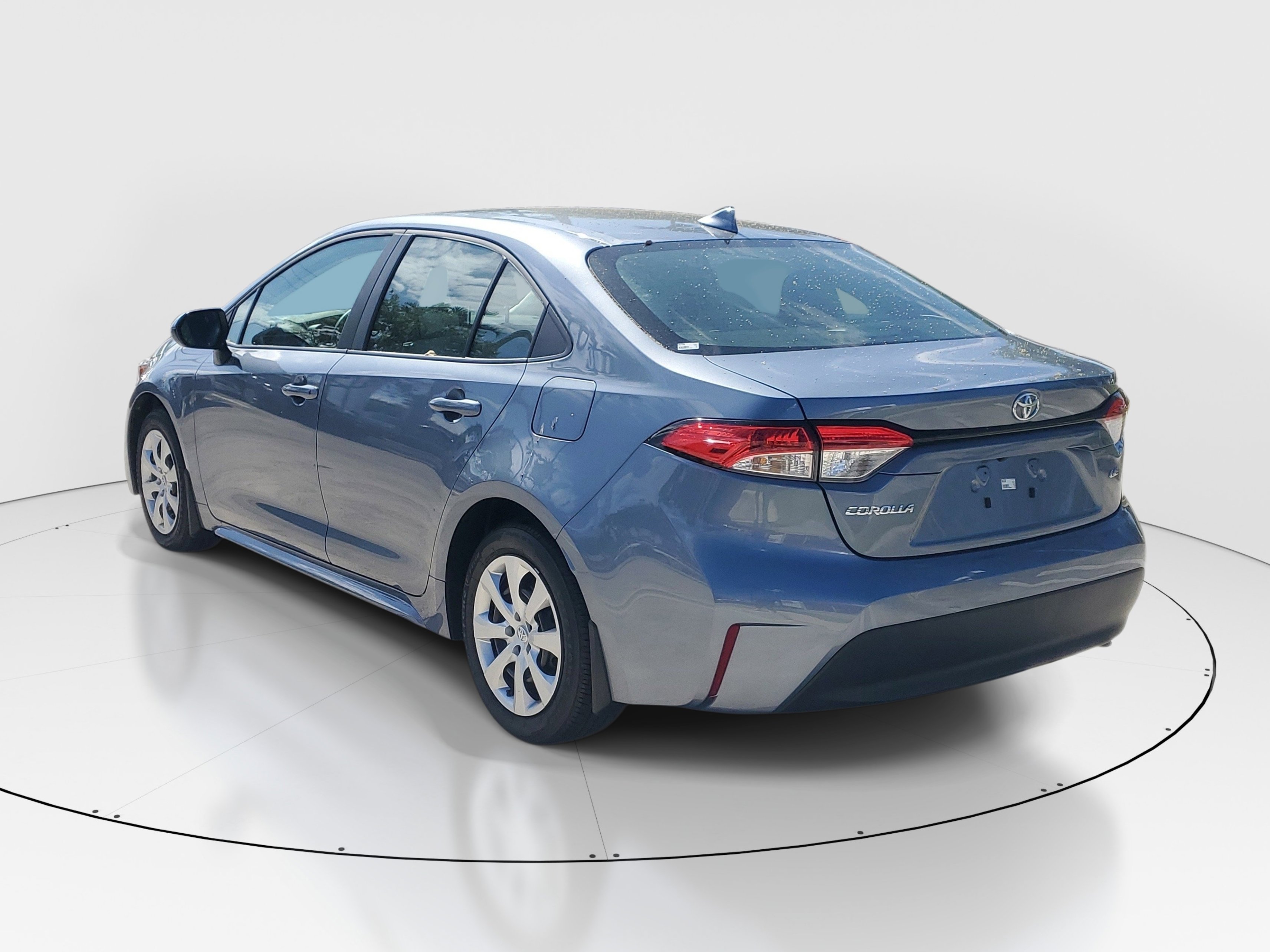 Certified 2026 Toyota Corolla LE FWD image 5