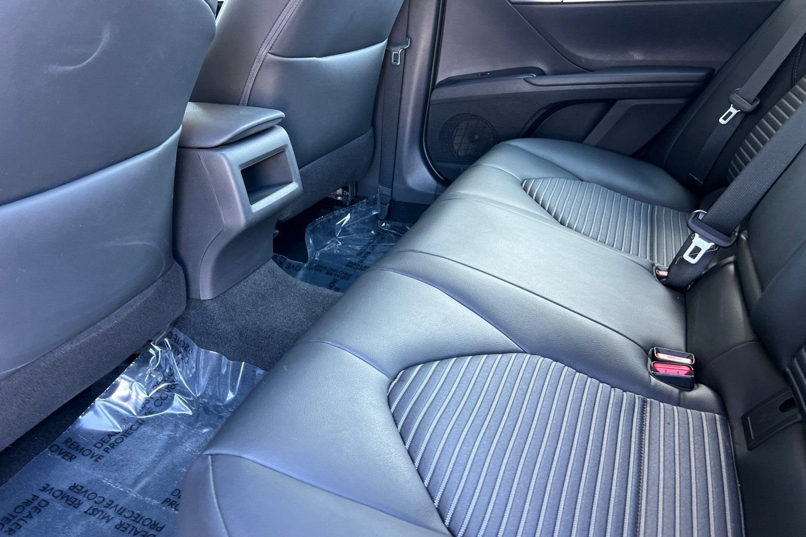 Used 2018 Toyota Camry SE w/ Audio Package image 12