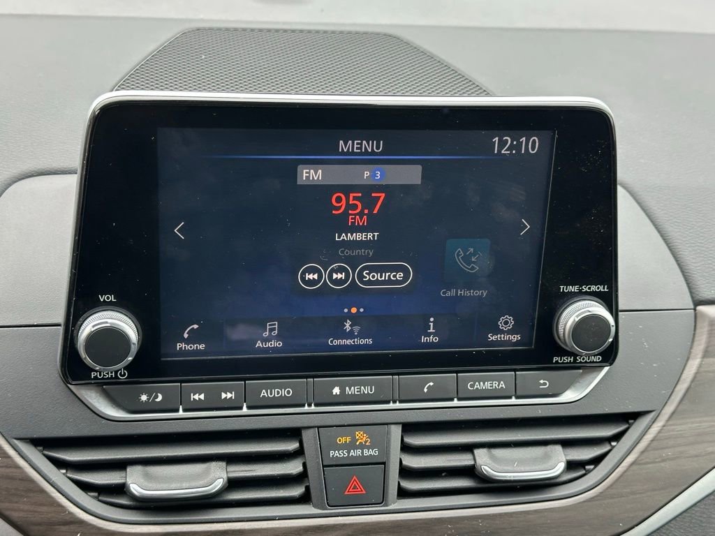 Used 2024 Nissan Altima 2.5 SV image 25