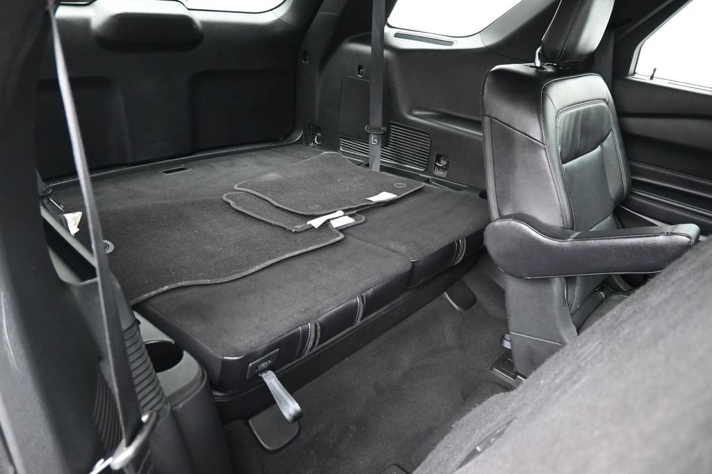 Used 2020 Ford Explorer Limited AWD/4WD image 25
