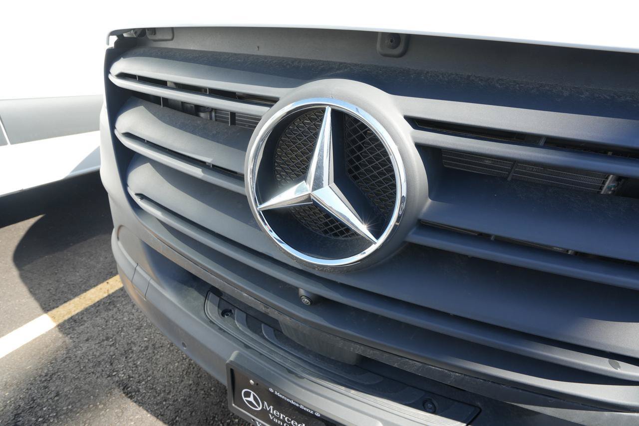 New 2025 Mercedes-Benz Sprinter 2500 image 18