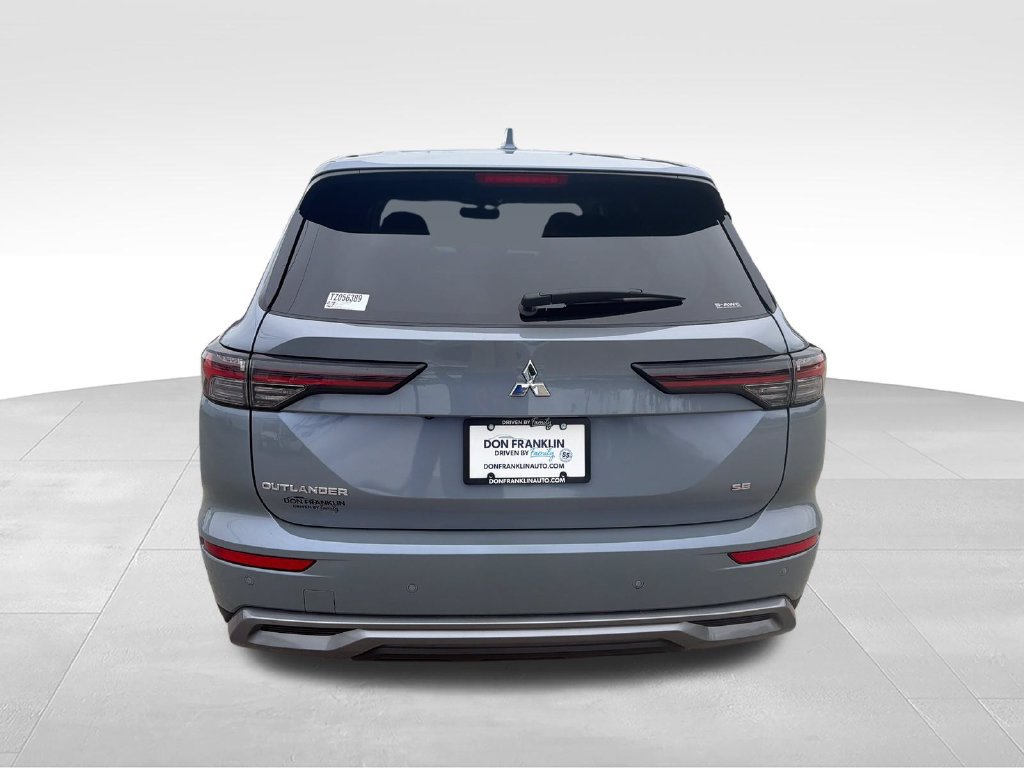 New 2026 Mitsubishi Outlander SE AWD/4WD image 4