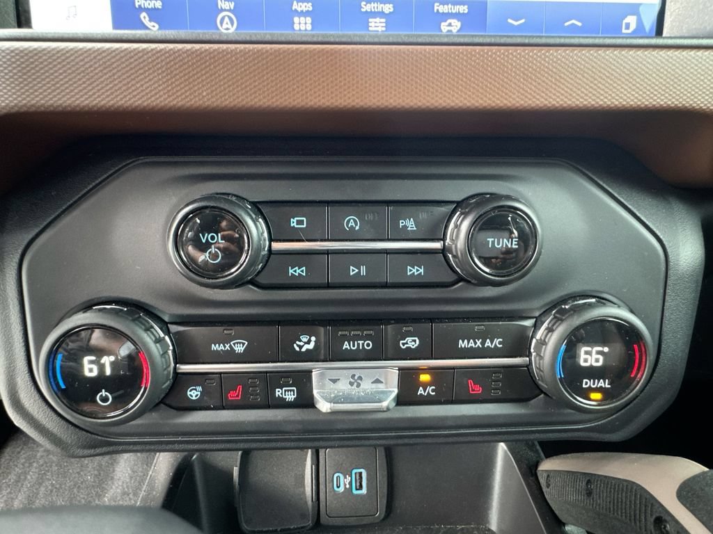 Used 2024 Ford Bronco Outer Banks AWD/4WD image 25