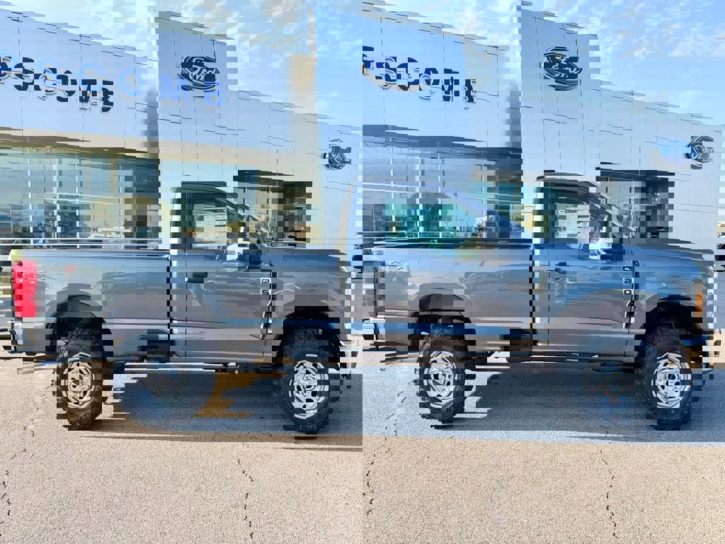 New 2026 Ford F250 XL image 5
