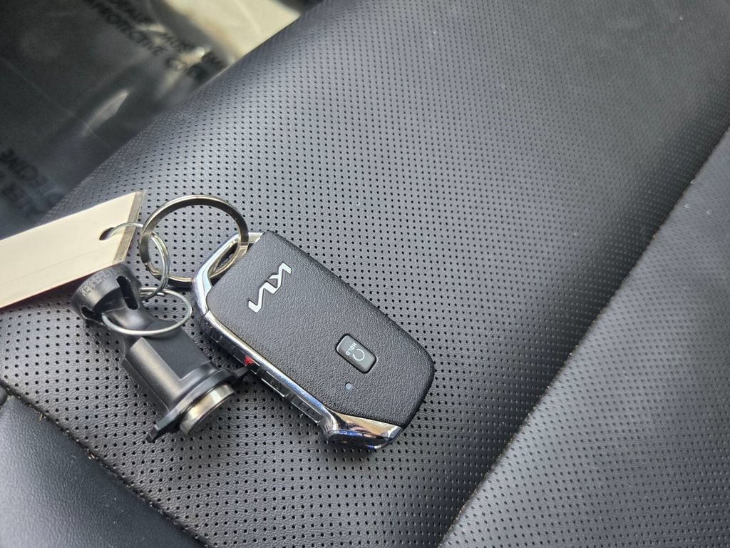 Used 2022 Kia Telluride S FWD image 21