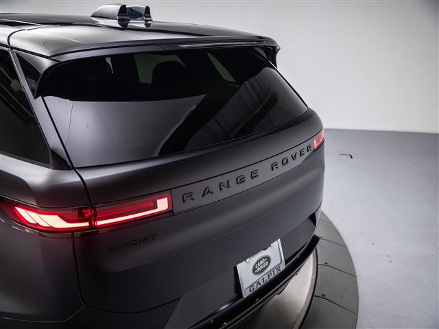 Used 2025 Land Rover Range Rover Sport Dynamic SE image 33