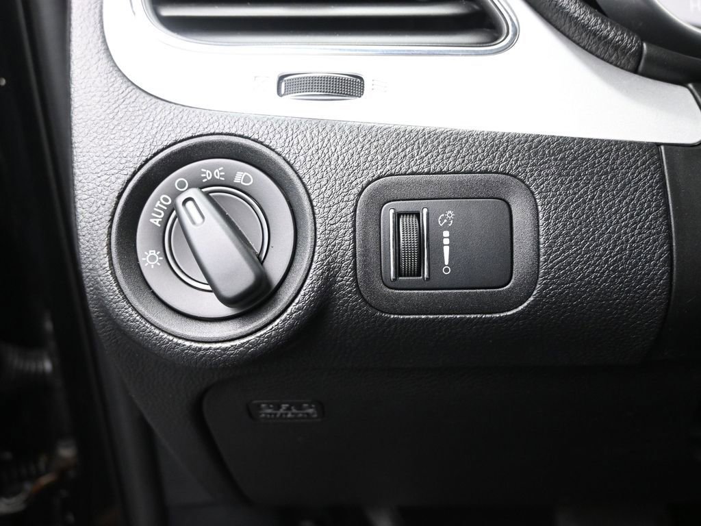 Used 2017 Dodge Journey SE w/ Flexible Seating Group image 35