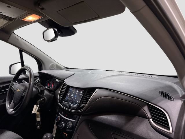 Used 2018 Chevrolet Trax LS image 25