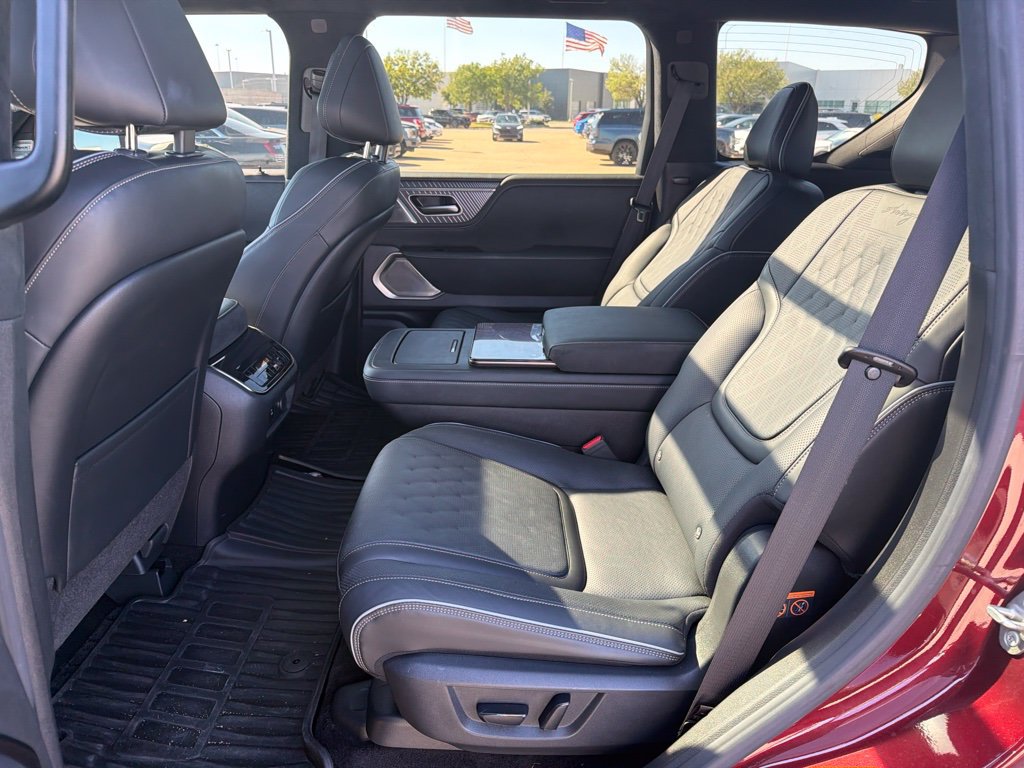 Used 2025 INFINITI QX80 Autograph w/ Autograph Exterior Package AWD/4WD image 9