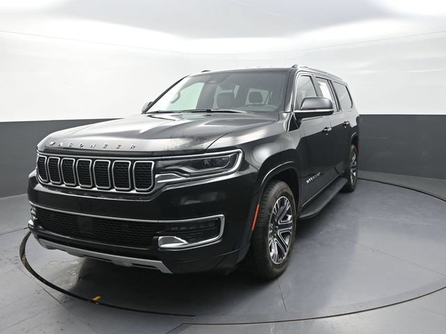 Used 2024 Jeep Wagoneer L Series II w/ Flexible Seating Group AWD/4WD image 5
