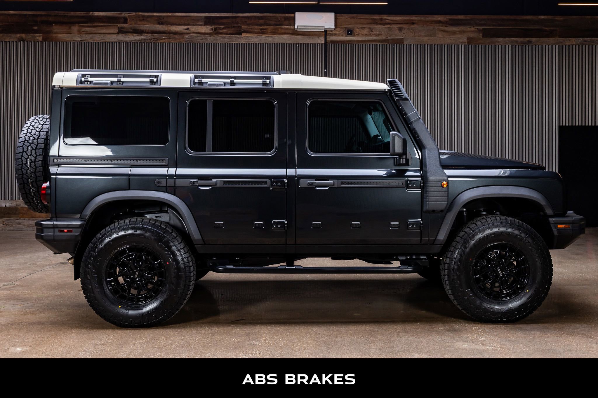 Used 2024 INEOS Grenadier Fieldmaster Edition image 11