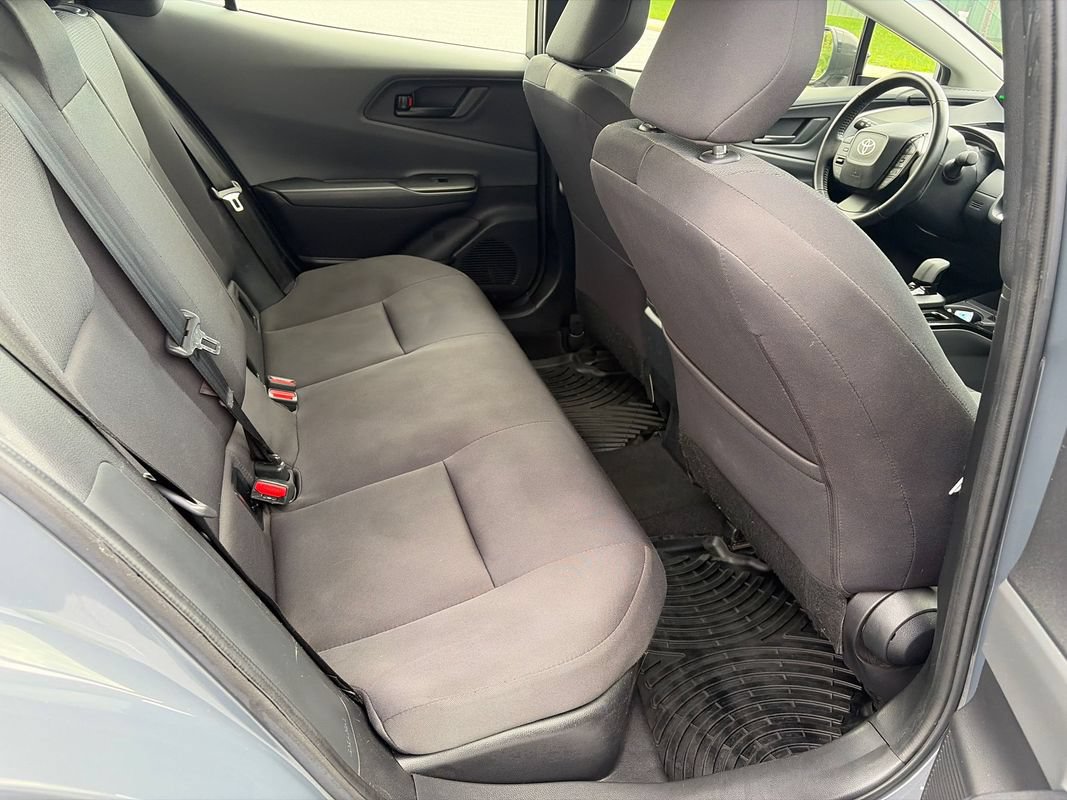 Used 2023 Toyota Prius LE FWD image 13