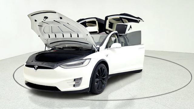 Used 2018 Tesla Model X 75D AWD/4WD image 13