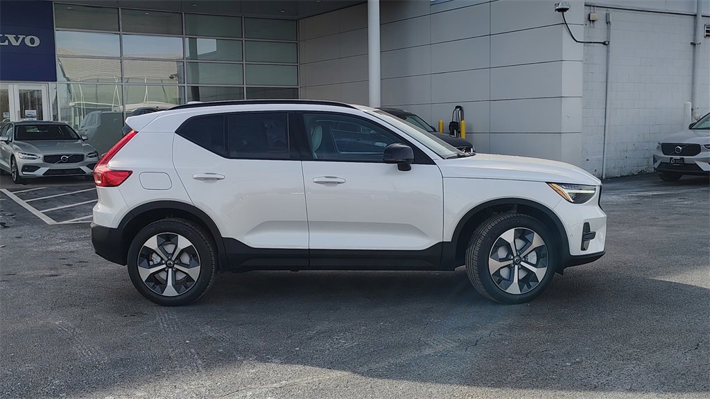 New 2026 Volvo XC40 B5 Plus w/ Protection Package Premier image 2
