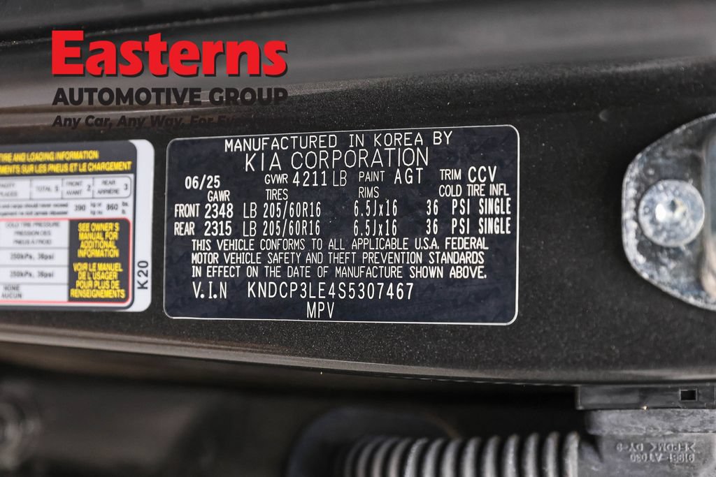 Used 2025 Kia Niro LX FWD image 32