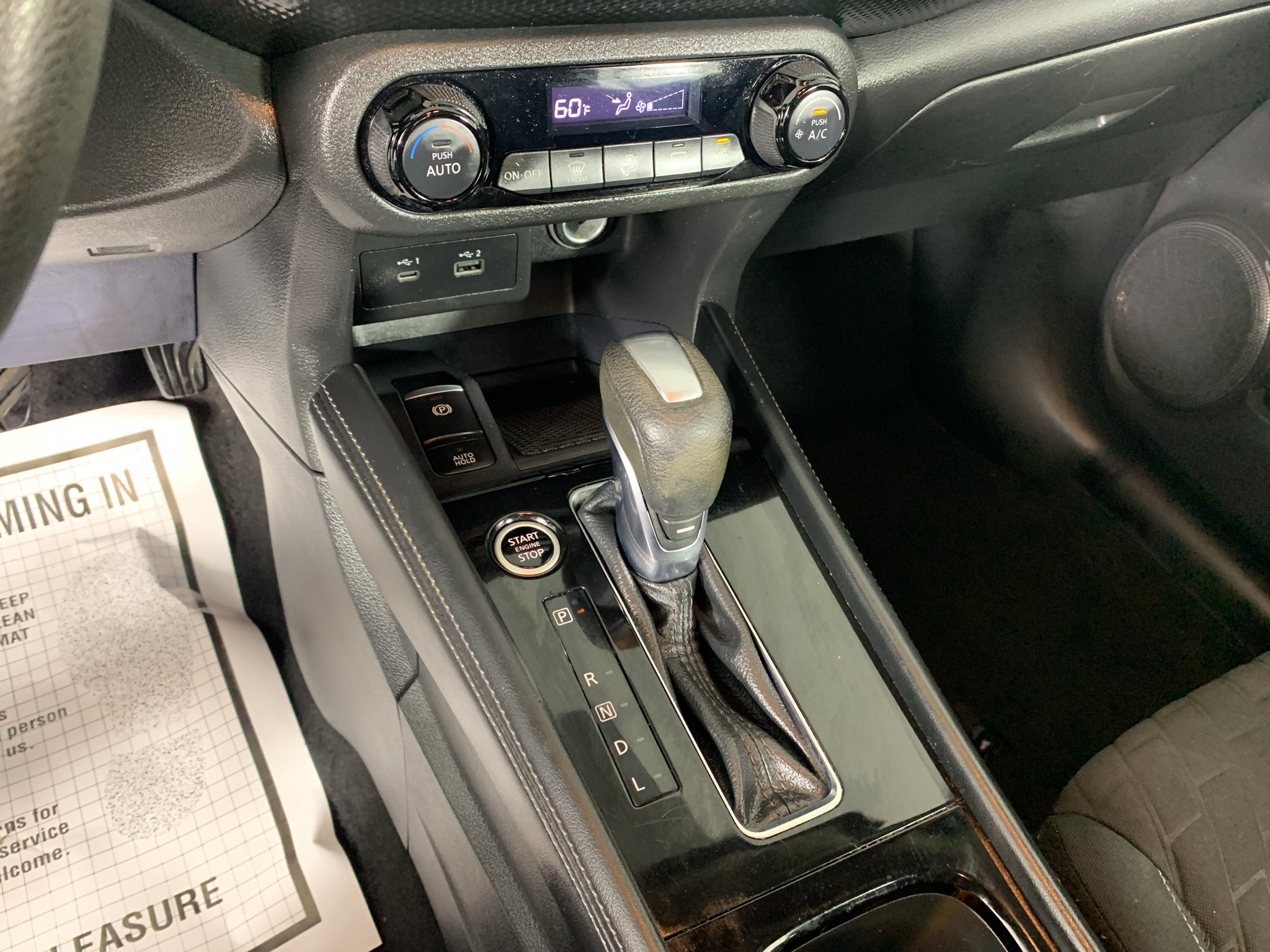 Used 2022 Nissan Kicks SV FWD image 23