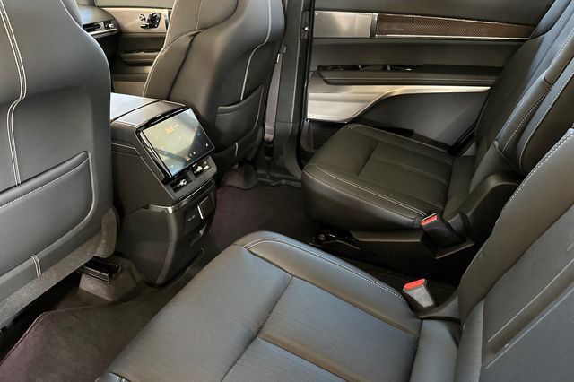 New 2026 Cadillac Vistiq Sport w/ LPO, Floor Liner Package image 12