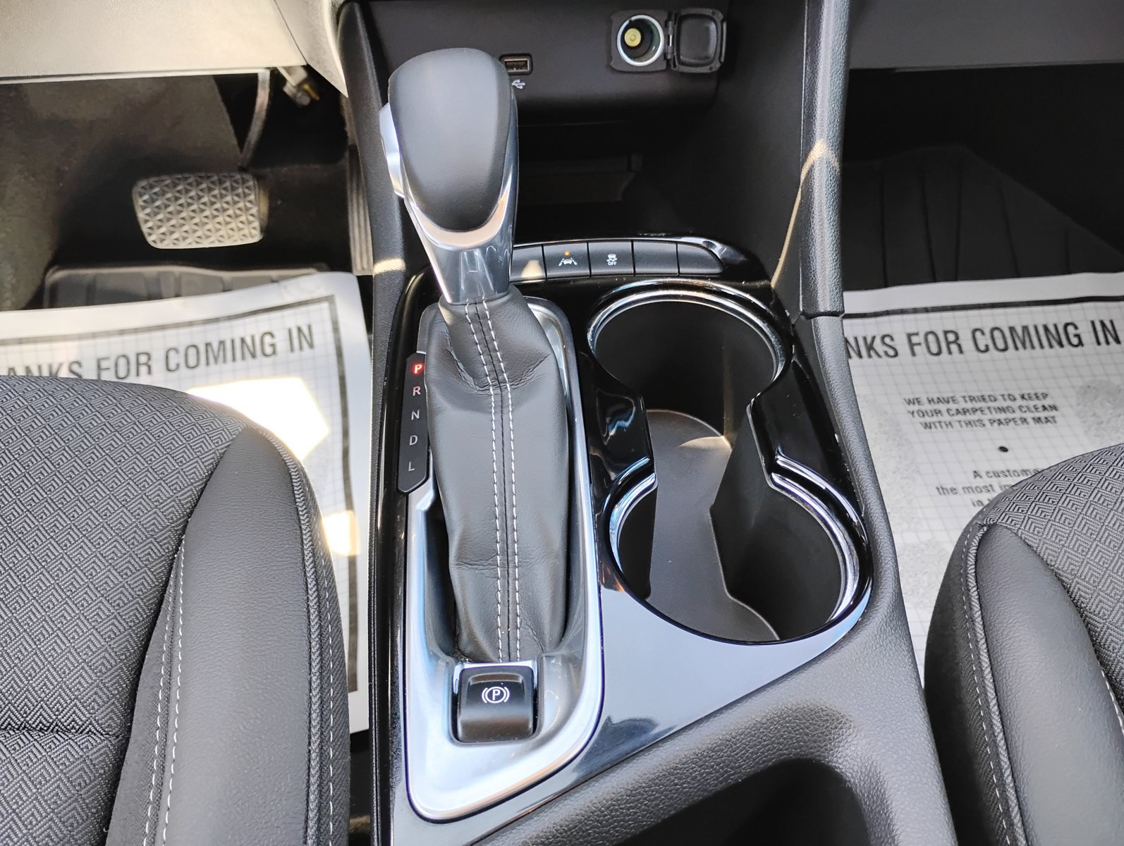 Used 2024 Buick Encore GX Preferred w/ Comfort Package FWD image 23